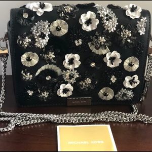 Jade Medium Leather Gusset Clutch